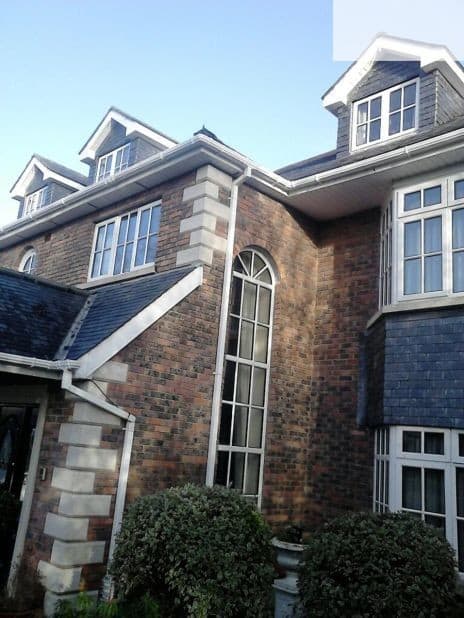 https://kclroofing.co.uk/wp-content/uploads/2016/05/Gutter-Cleaning-Limerick.jpg