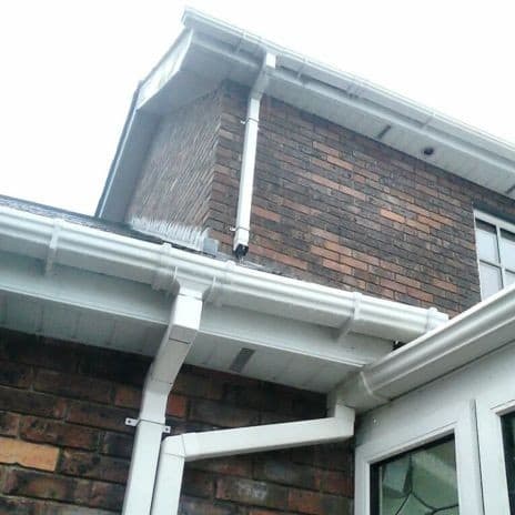 https://kclroofing.co.uk/wp-content/uploads/2016/11/Finished-fascia-and-soffits.jpg